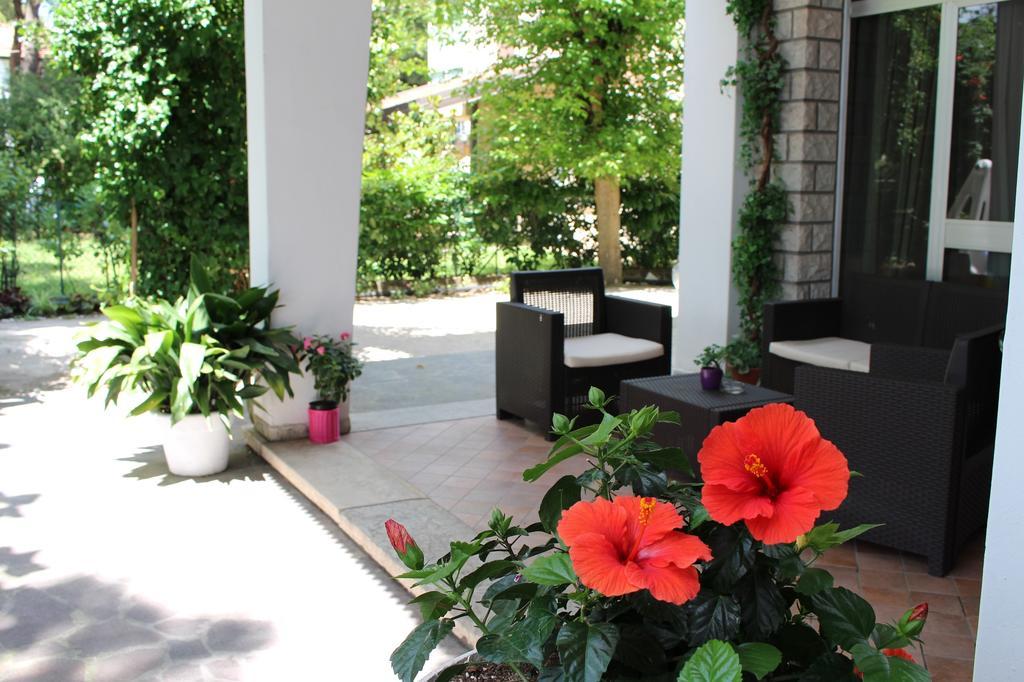 Holiday Milano Marittima Bagian luar foto