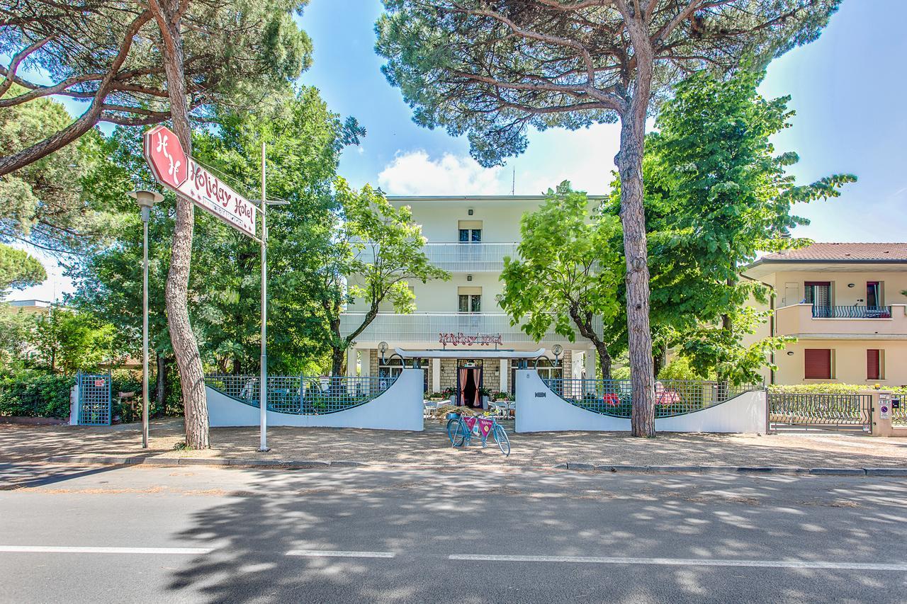 Holiday Milano Marittima Bagian luar foto
